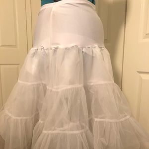 White crinoline under skirt petticoat